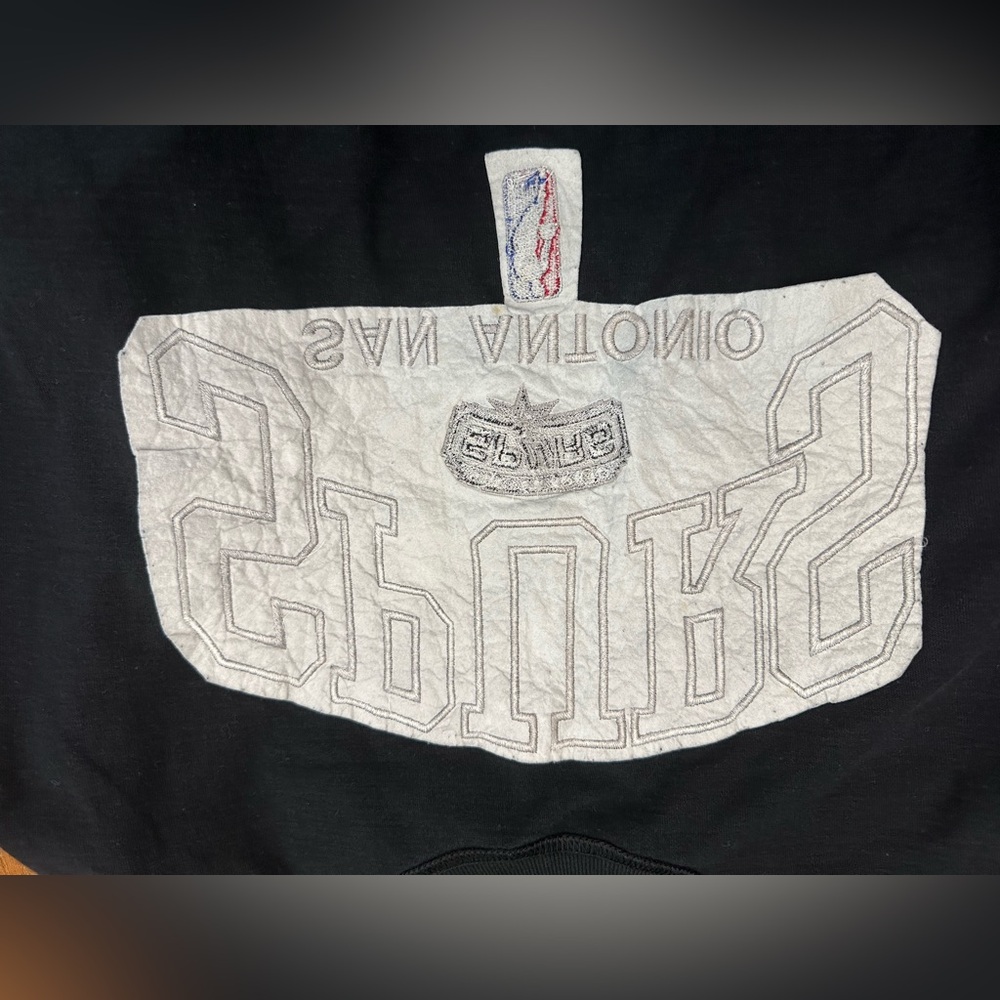 San Antonio Spurs T Shirt - Picture 4 of 5